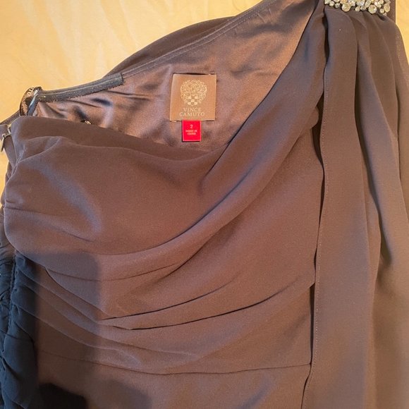 Vince Camuto Draped One-Shoulder Gown - Picture 5 of 5